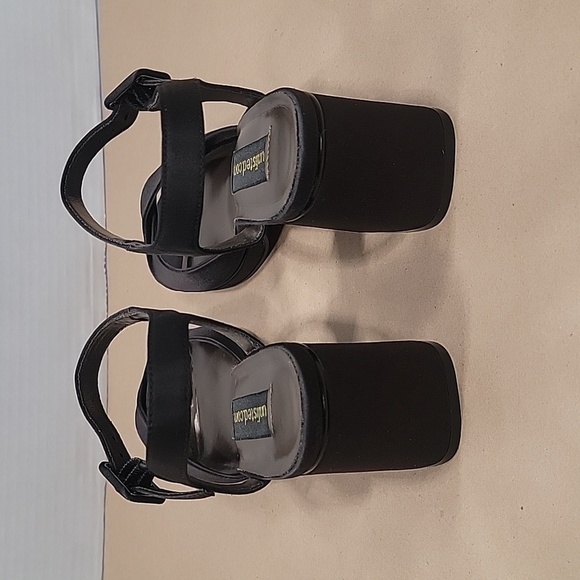 Unlisted Size 7.5, Black, Twist Front, Chunky Heel Sandals. NEW without tag. - Picture 5 of 7